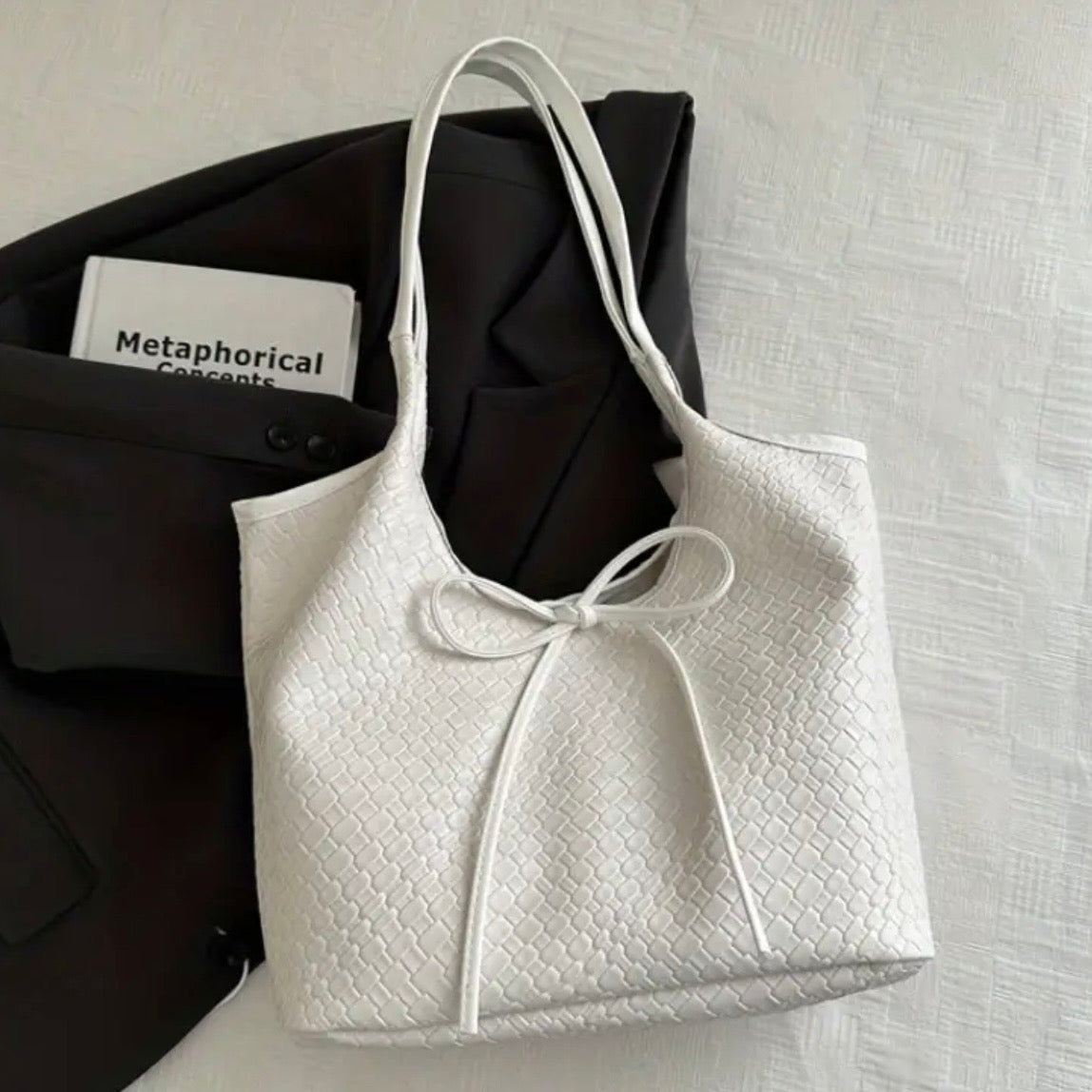 Elara Porcelain Bow Bag.