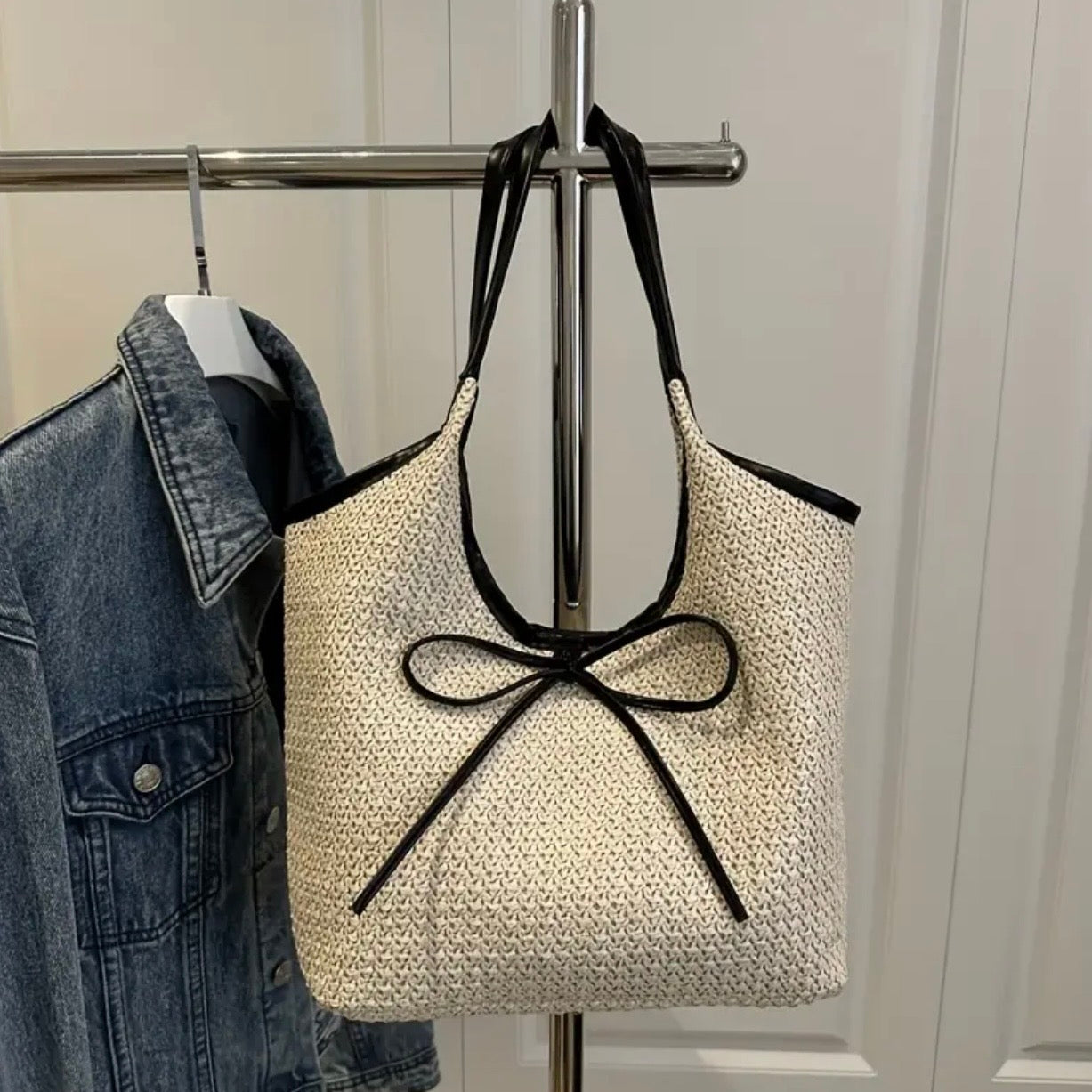 Elara Sable Bow Bag.