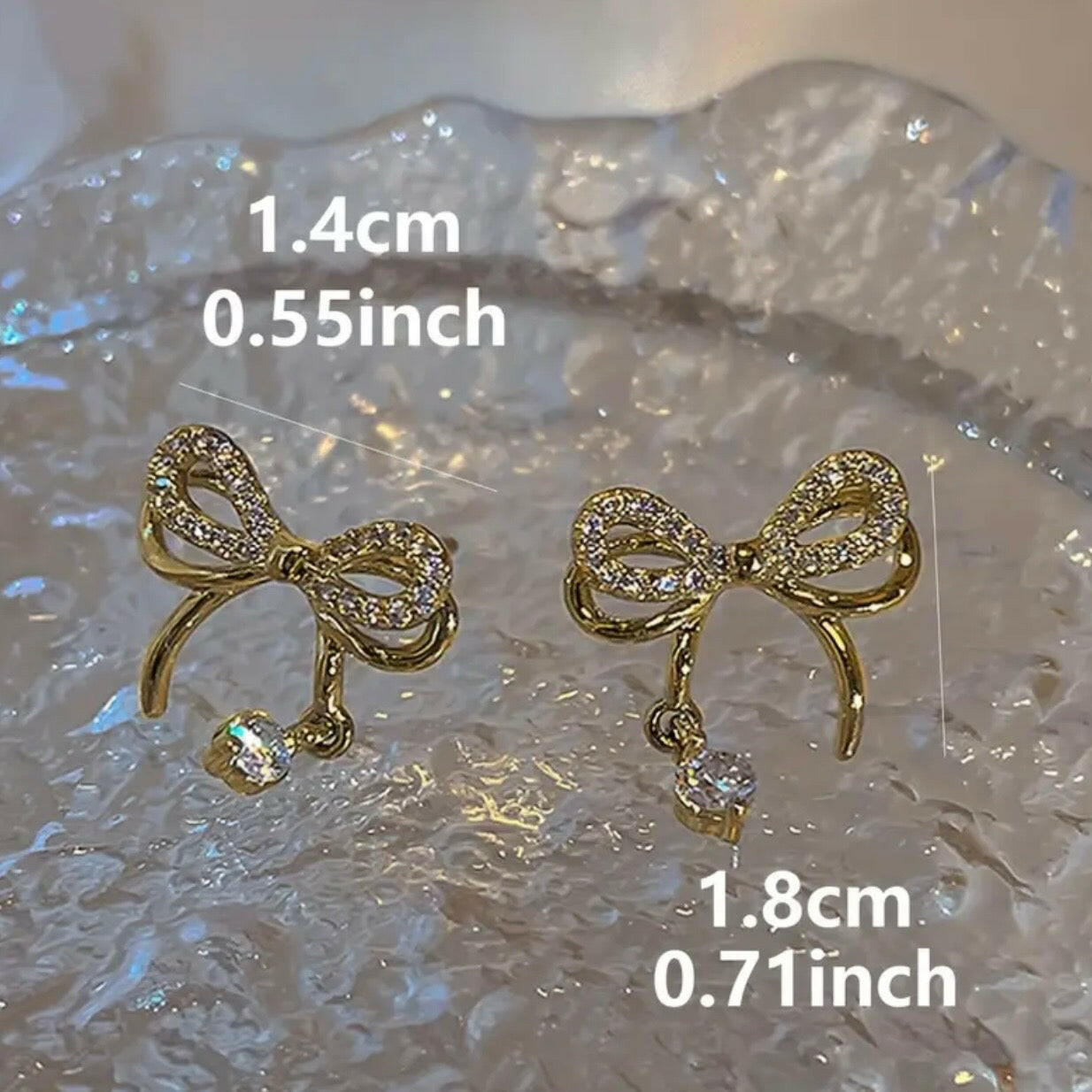 Grace Bow Earrings - Gold.