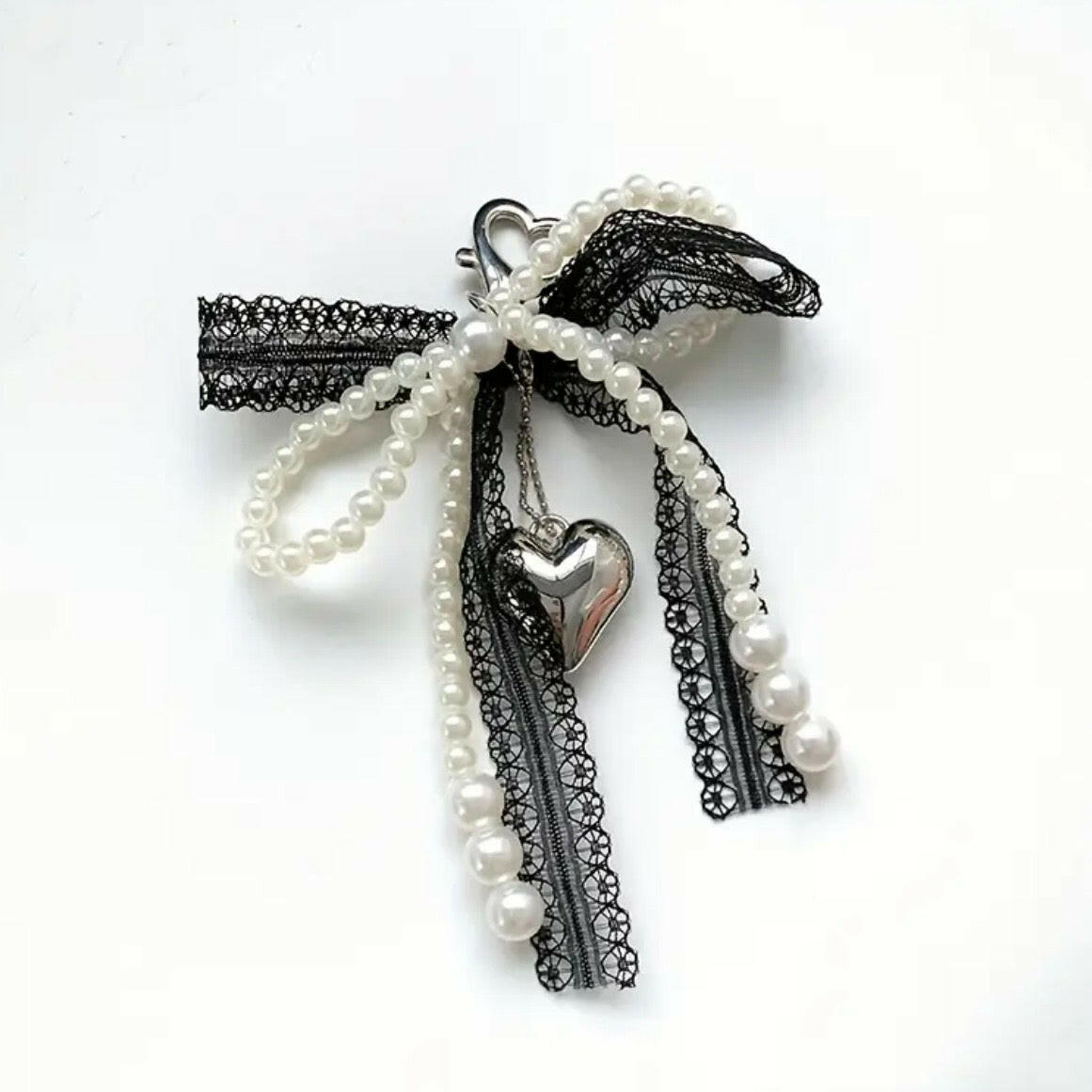 Romantic Bow Keycharm - Sable.