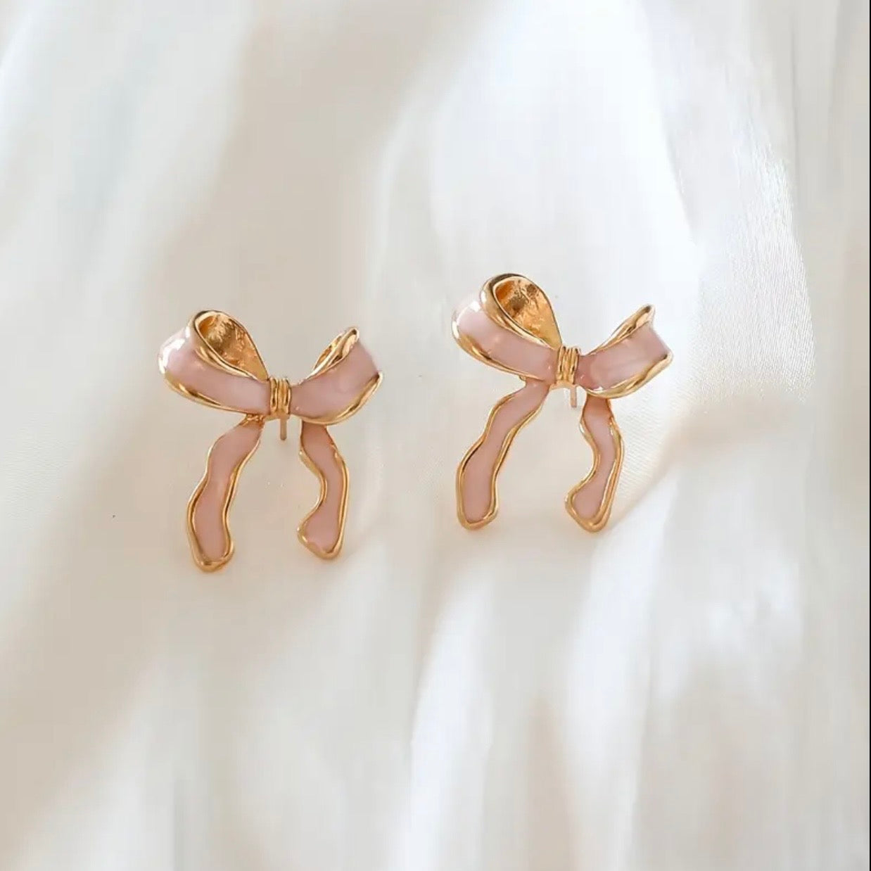 Pretty in Pink Bow Earrings.