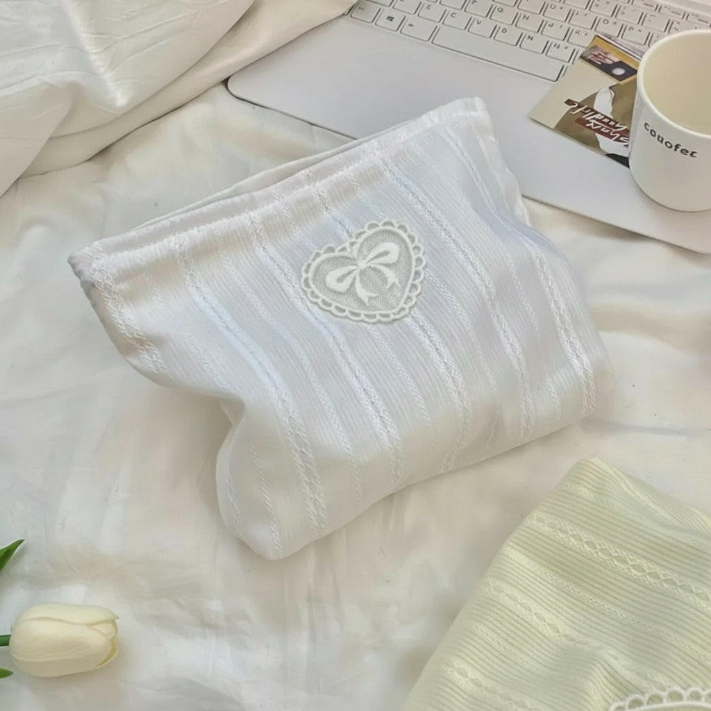 Sweetie Bow Cosmetic Bag - Snow.