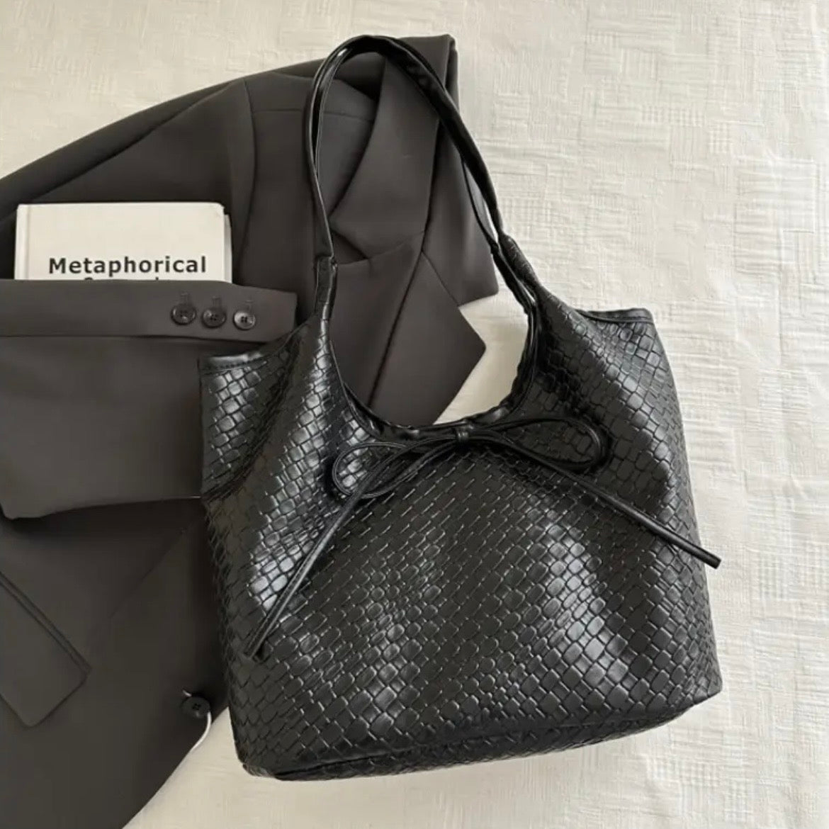 Elara Raven Bow Bag.