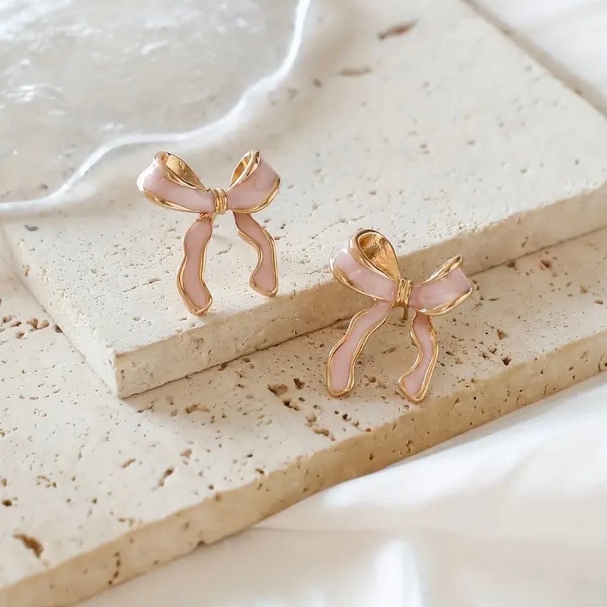 Pretty in Pink Bow Earrings.