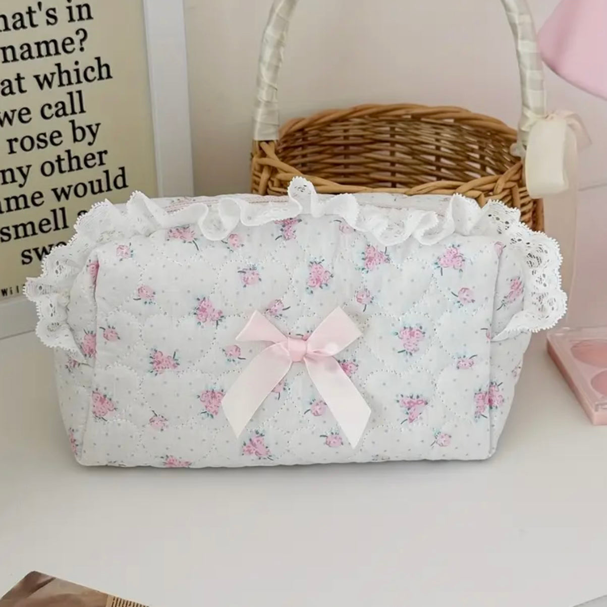 Qulit & Bow Cosmetic Case.